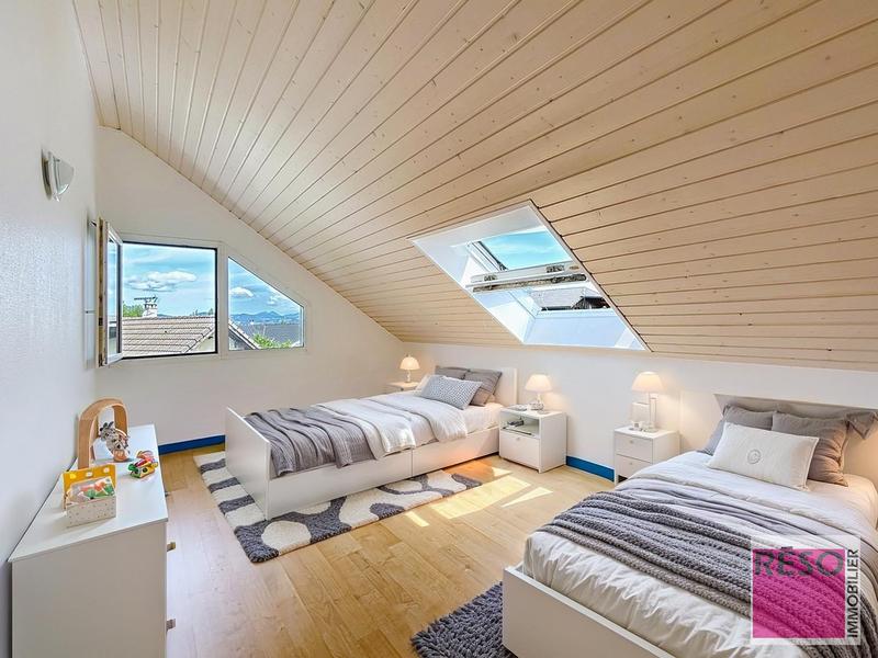 Maison - 137 m² - 6 pièces