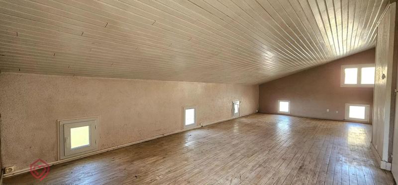 Maison - 145 m² - 8 pièces