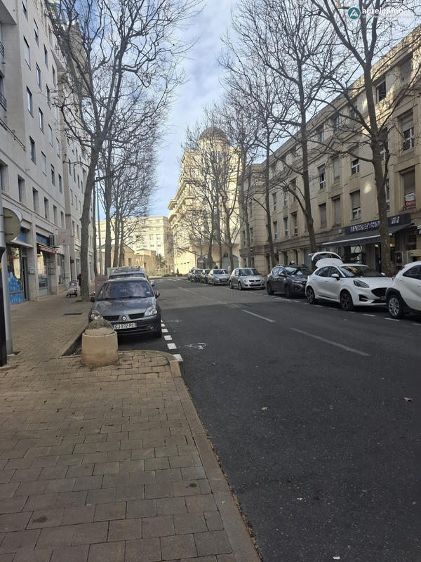 Appartement - 94 m² - 6 pièces