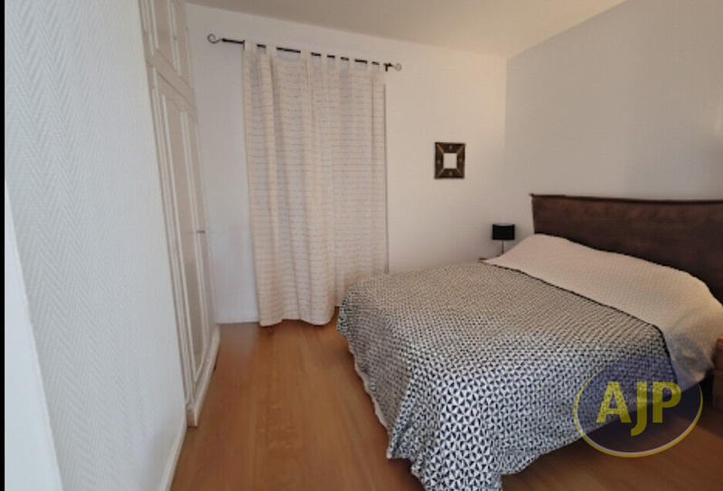 Maison - 83 m² - 5 pièces