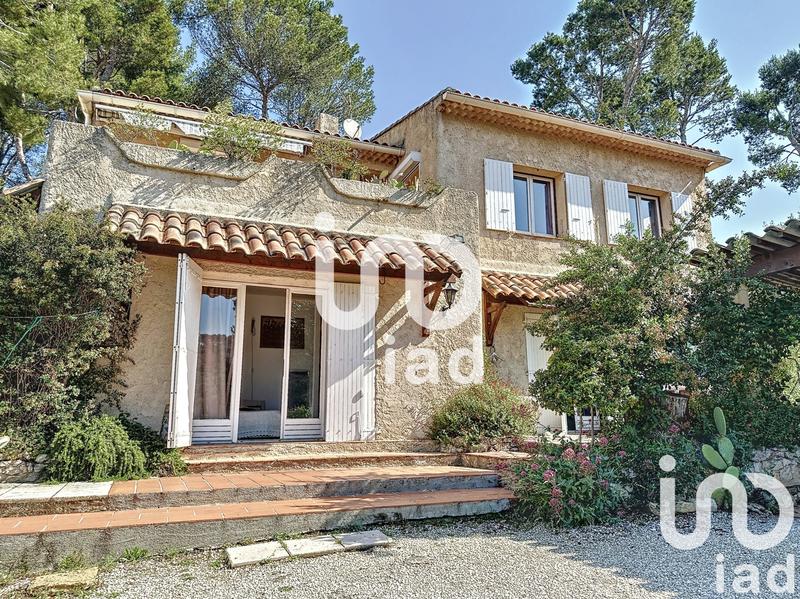 Maison - 189 m² - 7 pièces