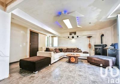 Maison - 138 m² - 6 pièces