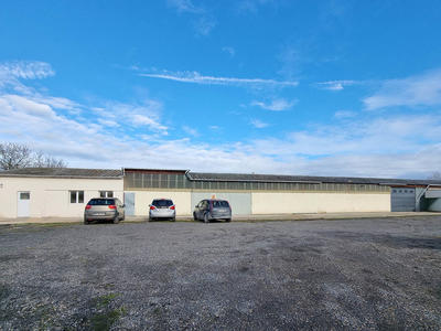 Appartement - 502 m² - 2 pièces