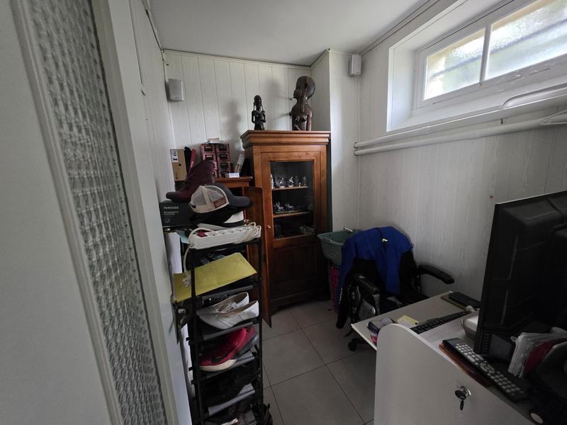 Maison - 245 m² - 9 pièces