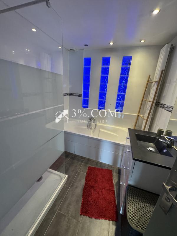 Maison - 107 m² - 7 pièces