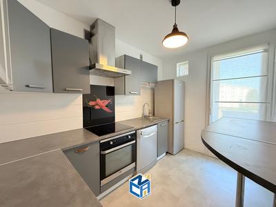 Appartement - 64 m² - 4 pièces