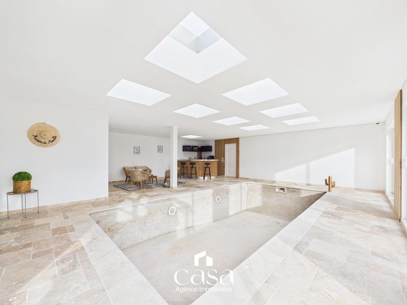 Maison contemporaine - 210 m² - 6 pièces