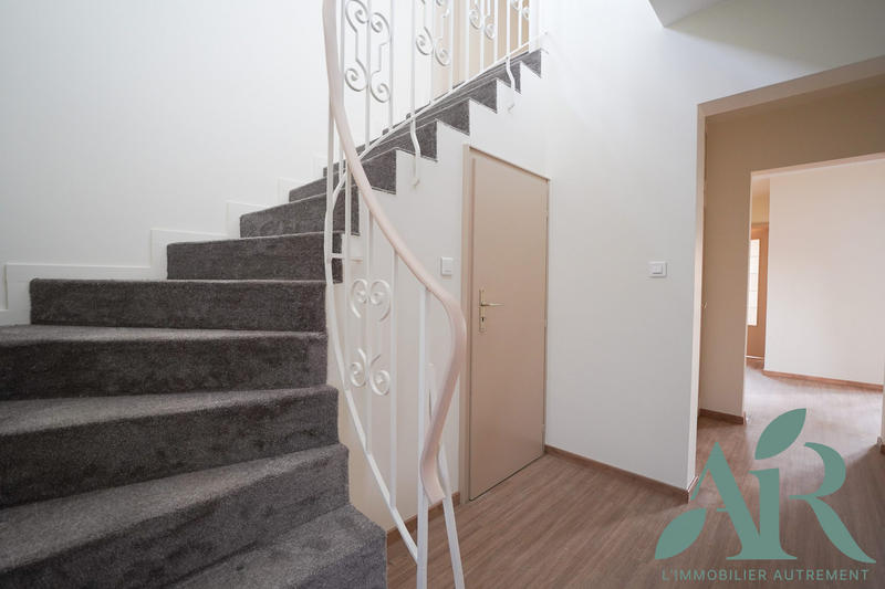 Maison - 156 m² - 6 pièces