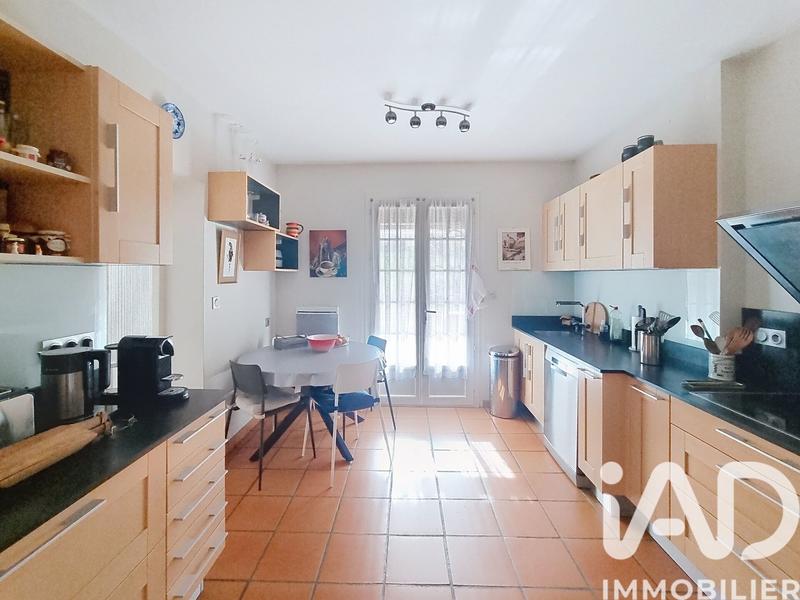 Maison de maîtres - 208 m² - 7 pièces