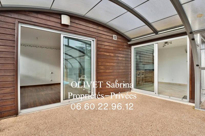 Maison - 180 m² - 7 pièces