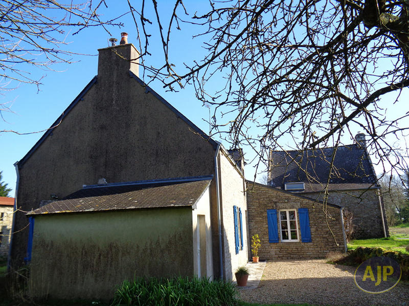 Maison - 158 m² - 6 pièces