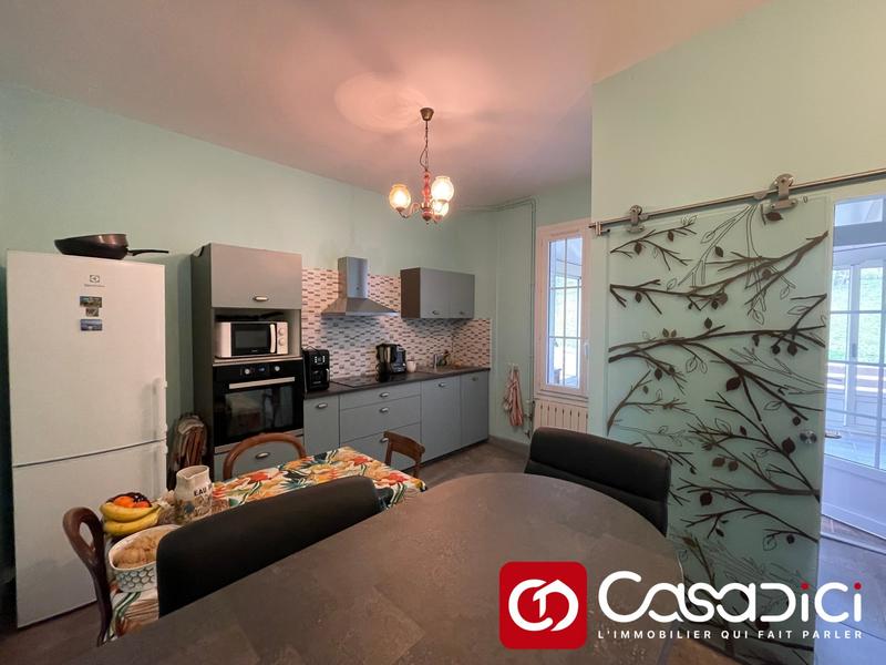 Maison traditionnelle - 146 m² - 4 pièces