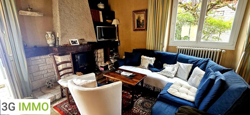 Maison - 304 m² - 10 pièces