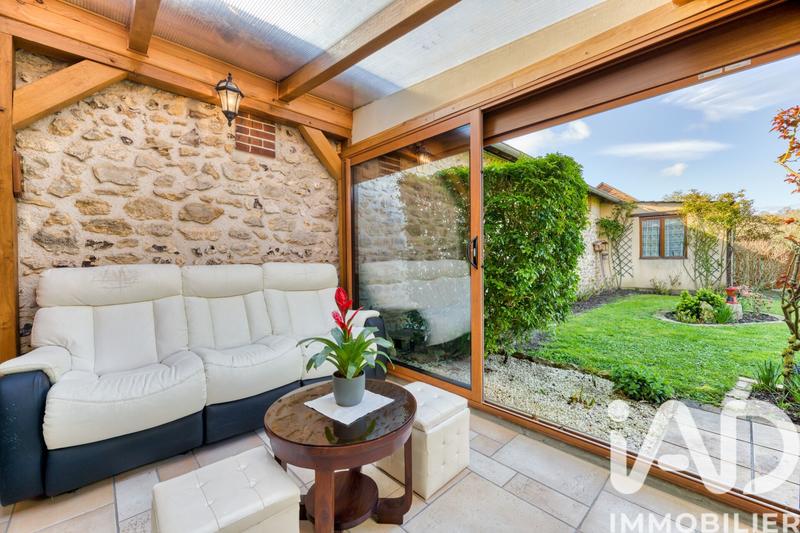 Maison - 237 m² - 13 pièces