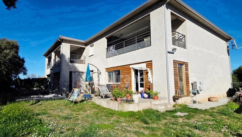 Appartement - 103 m² - 3 pièces