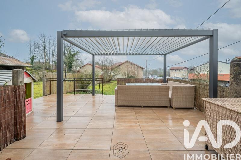 Maison de ville - 201 m² - 7 pièces