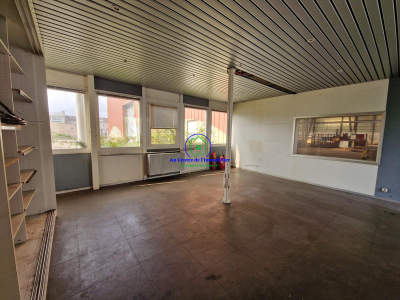 Local d'activités - 3 150 m²