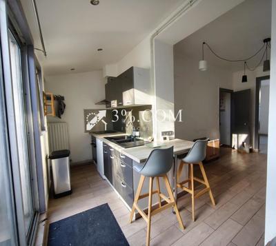 Maison - 95 m² - 5 pièces