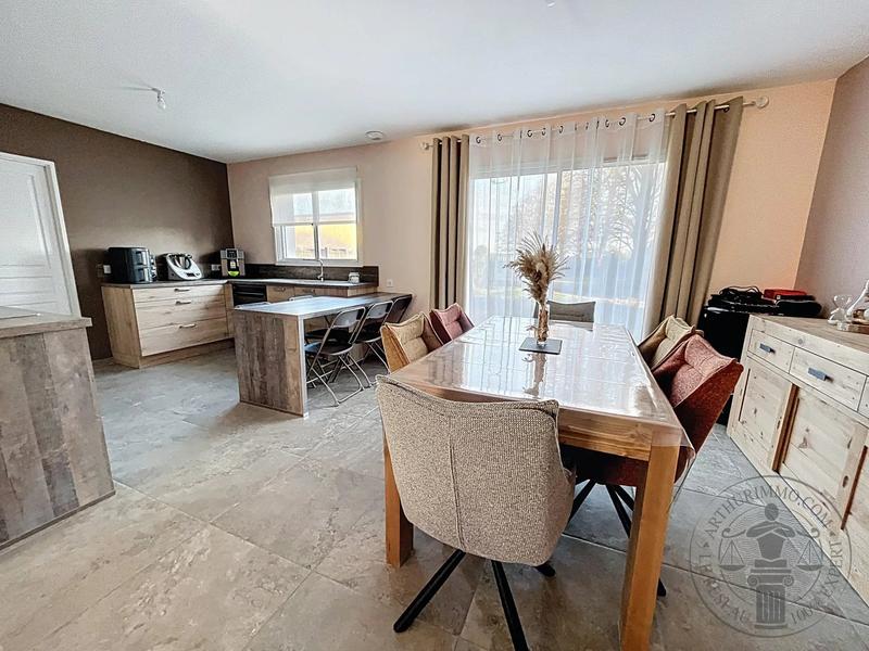 Maison - 115 m² - 6 pièces