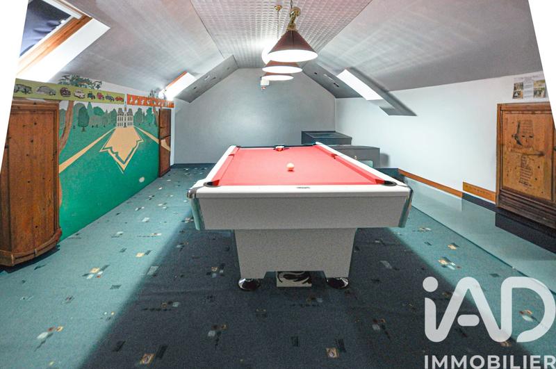 Maison - 219 m² - 8 pièces