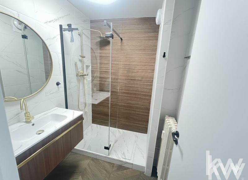 Appartement - 80 m² - 4 pièces