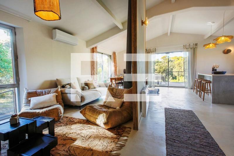 Maison d'architecte - 239 m² - 8 pièces