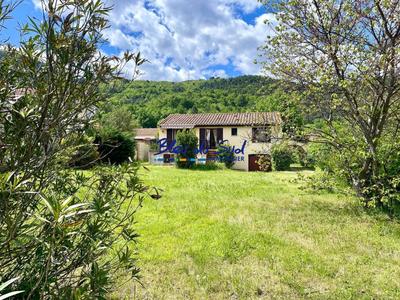 Maison - 87 m² - 6 pièces