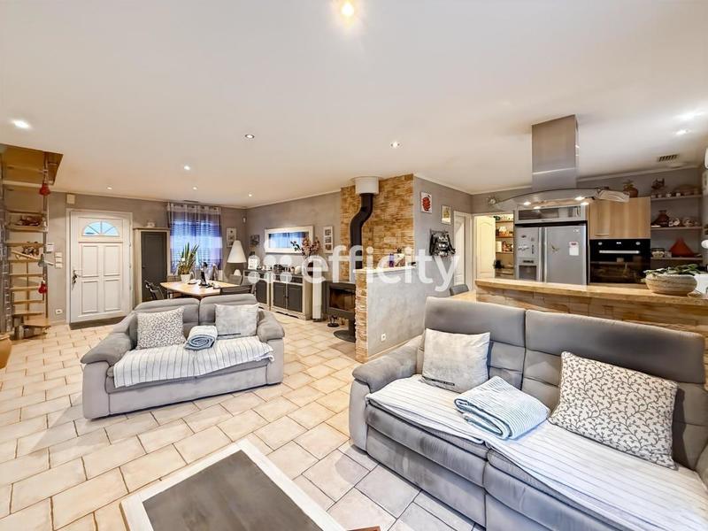 Maison - 100 m² - 5 pièces