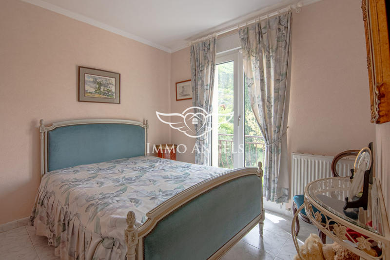 Maison traditionnelle - 135 m² - 7 pièces