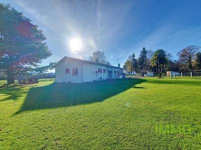 Maison - 152 m² - 5 pièces