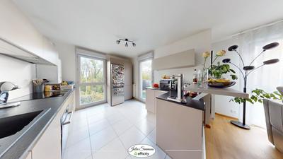 Appartement - 84 m² - 4 pièces