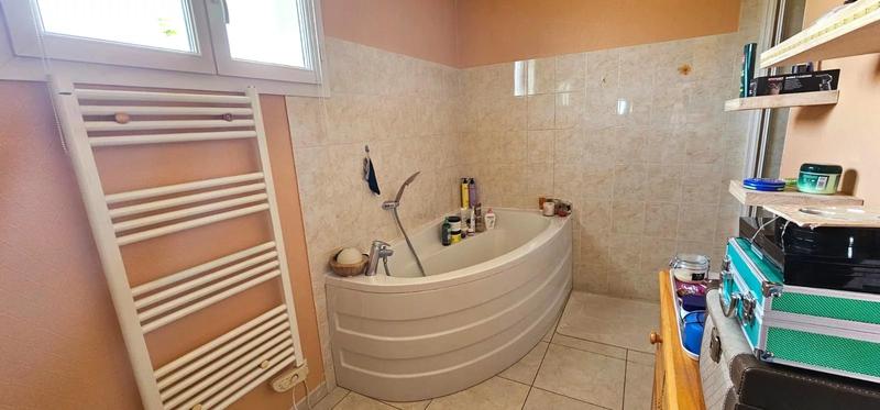 Maison - 122 m² - 5 pièces