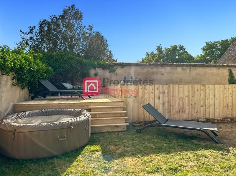 Maison - 165 m² - 9 pièces