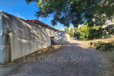 Garage - 550 m²