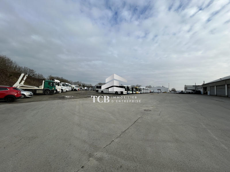 Local d'activités - 6 820 m²