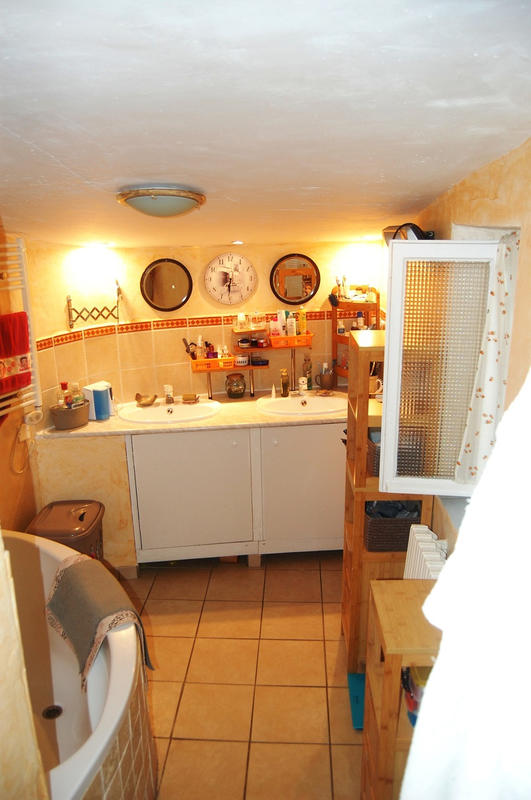 Maison - 250 m² - 9 pièces