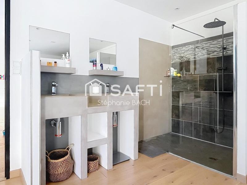 Maison - 160 m² - 5 pièces