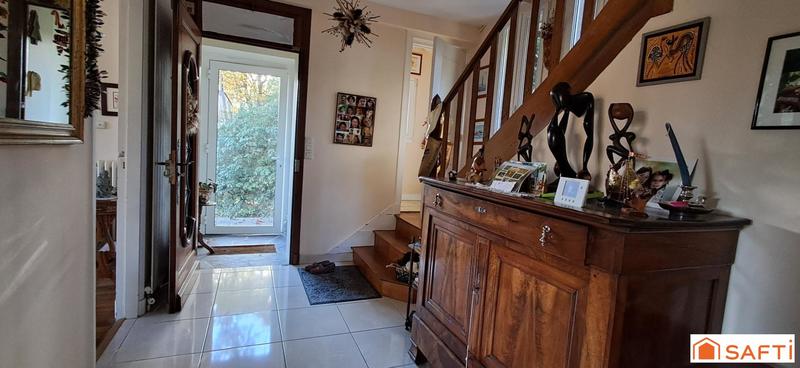 Propriété - 122 m² - 6 pièces