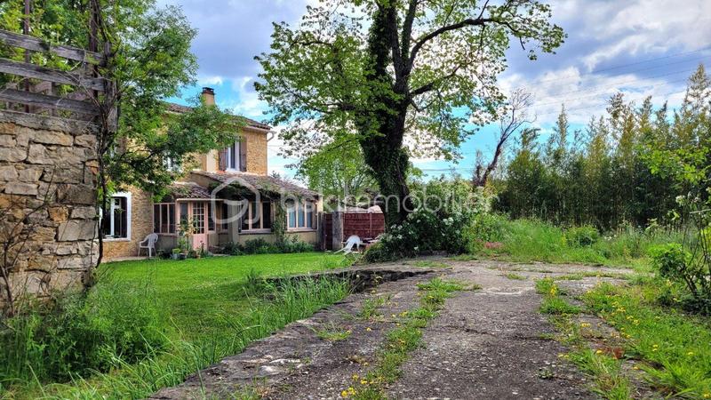 Mas - 150 m² - 7 pièces