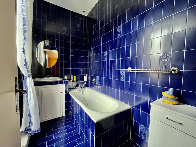 Appartement - 220 m² - 6 pièces