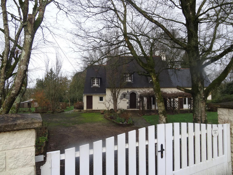 Maison - 147 m² - 6 pièces