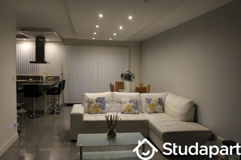 Chambre - 13 m² - 1 pièce