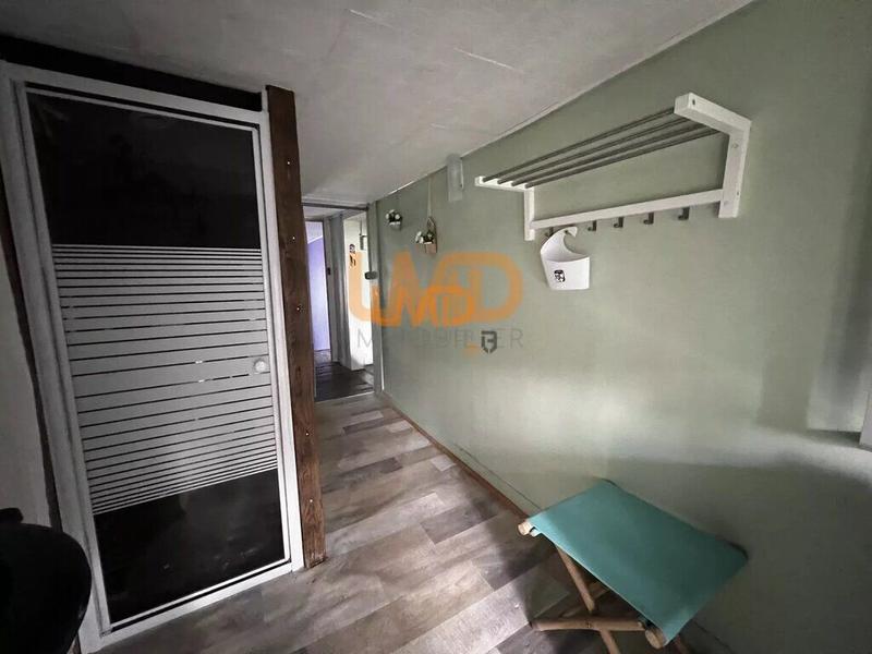 Propriété - 245 m² - 9 pièces