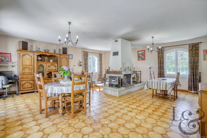 Maison - 188 m² - 6 pièces