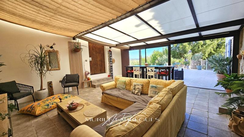 Maison - 181 m² - 6 pièces