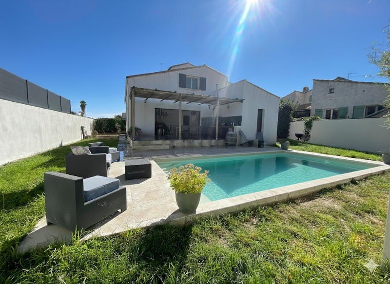 Maison - 196 m² - 7 pièces