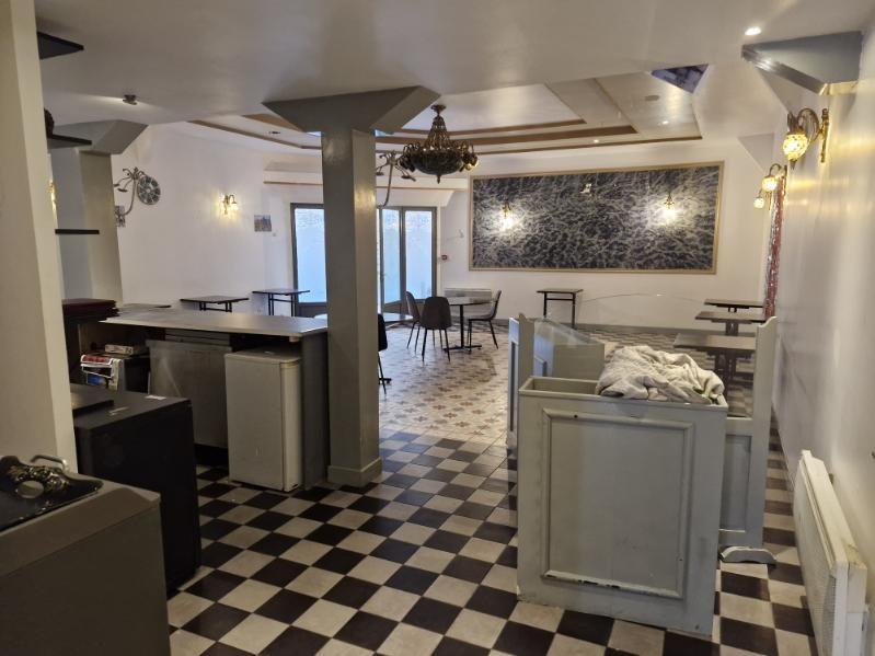 Local commercial - 200 m²