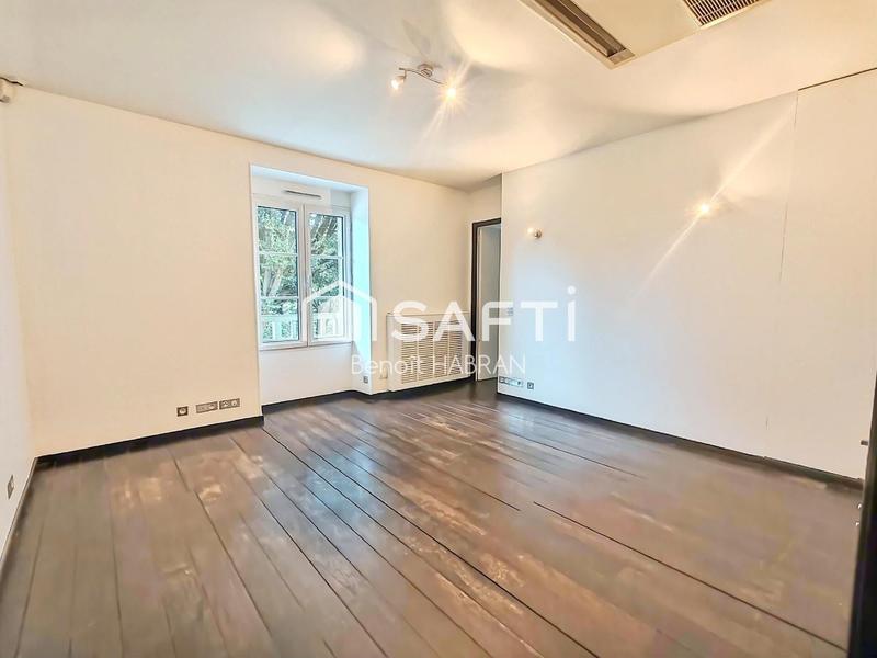 Villa - 650 m² - 14 pièces