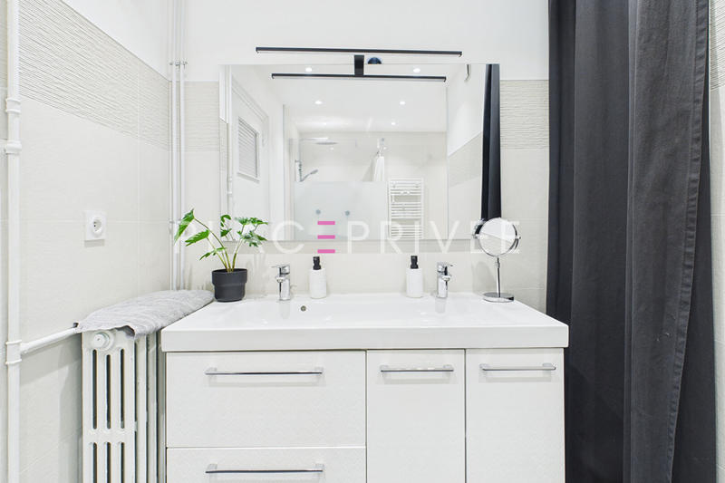 Appartement - 146 m² - 7 pièces