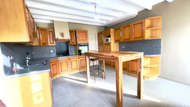 Maison de ville - 253 m² - 6 pièces